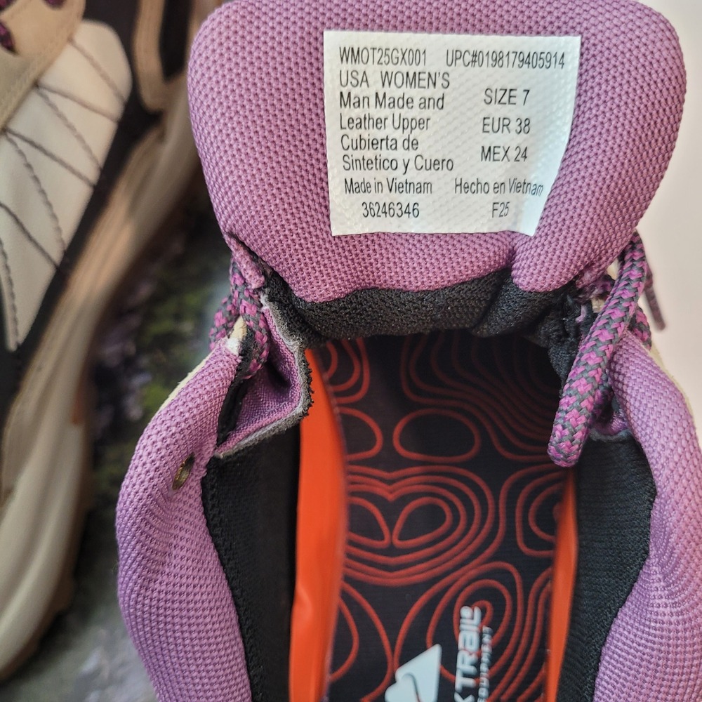 Ozark Trail Hiking Shoes Womens 7 Waterproof Low Top Beige Purple WMOT25GX001 - Picture 9 of 9